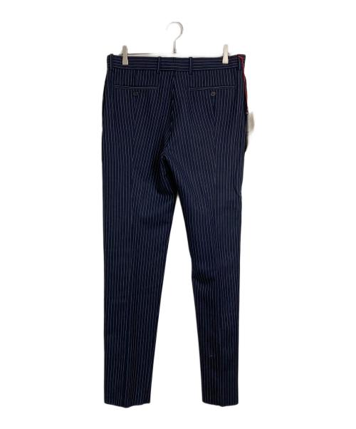 ALEXANDER McQUEEN（アレキサンダーマックイーン）ALEXANDER McQUEEN (アレキサンダーマックイーン) ウールストライプスラックス ネイビー サイズ:50の古着・服飾アイテム