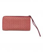 BOTTEGA VENETAボッテガベネタ）の古着「イントレチャート長財布　レザー財布　イタリア製」｜ピンク