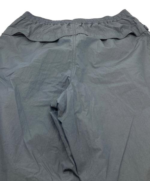 DAIWA PIER39（ダイワ ピア39）DAIWA PIER39 (ダイワ ピア39) Tech Windbreaker Pants ナイロンパンツ グレー サイズ:Sの古着・服飾アイテム