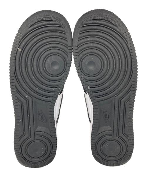 NIKE（ナイキ）NIKE (ナイキ) ローカットスニーカー　フォースワン ブラック×ホワイト サイズ:US9.5の古着・服飾アイテム