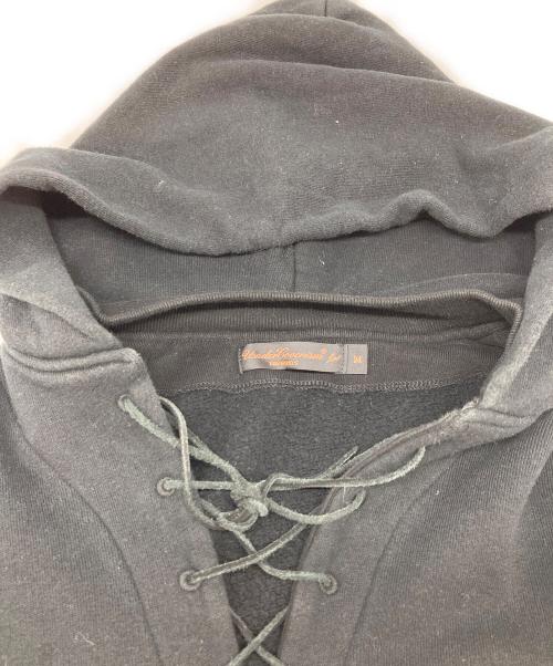 UNDERCOVER（アンダーカバー）UNDERCOVER (アンダーカバー) FRAGMENT DESIGN (フラグメントデザイン) レースアップ スウェット パーカー　ブラック　フーディー ブラック サイズ:Mの古着・服飾アイテム