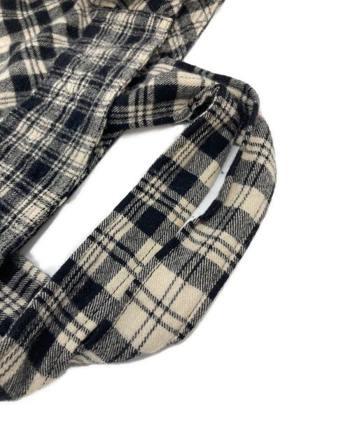 tricot COMME des GARCONS（トリココムデギャルソン）tricot COMME des GARCONS (トリココムデギャルソン) トートバッグ　ウールバッグ　 ホワイト×ブラック サイズ:実寸参照の古着・服飾アイテム