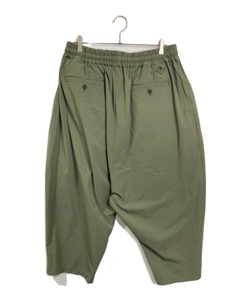 WHITE MOUNTAINEERING（ホワイトマウンテ二アニング）WHITE MOUNTAINEERING (ホワイトマウンテ二アニング) 8/10 LENGTH TAPERED SAROUEL PANTS カーキ サイズ:3の古着・服飾アイテム