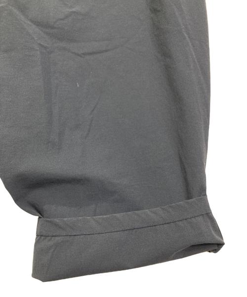 WHITE MOUNTAINEERING（ホワイトマウンテ二アニング）WHITE MOUNTAINEERING (ホワイトマウンテ二アニング) 8/10 LENGTH TAPERED SAROUEL PANTS ブラック サイズ:3の古着・服飾アイテム