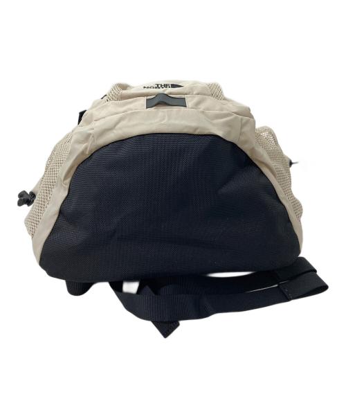 THE NORTH FACE（ザ ノース フェイス）THE NORTH FACE (ザ ノース フェイス) RECON バックパック　スポーツ　アウトドア　通勤 通学 仕事 出張 旅行 トラベル タウンユース ベージュ サイズ:実寸参照 未使用品の古着・服飾アイテム