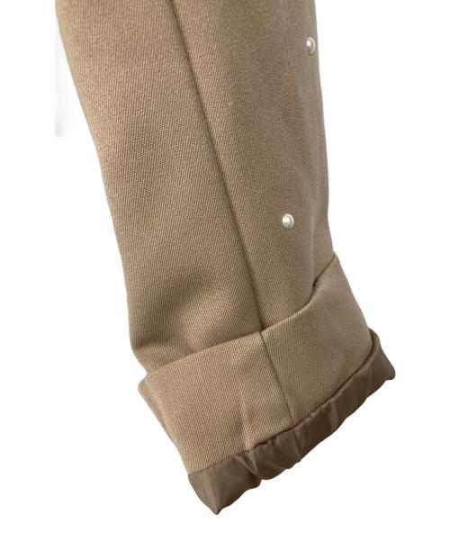 ANDREA&CO（アンドレアアンドコー）andrea&co (アンドレアアンドコー) パール付きスカート&ジャケットセットアップ ブラウン サイズ:M 未使用品の古着・服飾アイテム