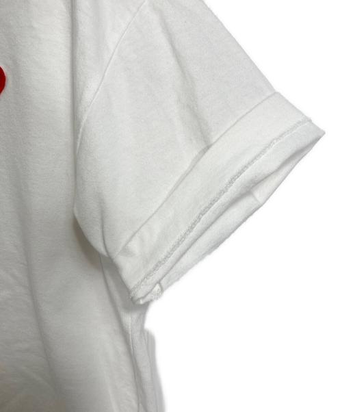 PLAY COMME des GARCONS（プレイコムデギャルソン）PLAY COMME des GARCONS (プレイコムデギャルソン) ハートワッペンTシャツ ホワイト サイズ:Lの古着・服飾アイテム