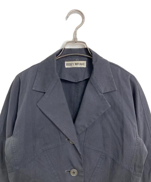 ISSEY MIYAKE（イッセイミヤケ）ISSEY MIYAKE (イッセイミヤケ) 切替セットアップジャケット　ストライプ グレー サイズ:2の古着・服飾アイテム