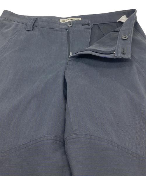 ISSEY MIYAKE（イッセイミヤケ）ISSEY MIYAKE (イッセイミヤケ) 切替セットアップジャケット　ストライプ グレー サイズ:2の古着・服飾アイテム