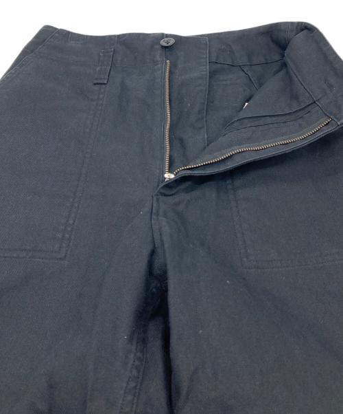 MHL（エムエイチエル）MHL (エムエイチエル) DENSE COTTON DRILL PANTS ブラックの古着・服飾アイテム