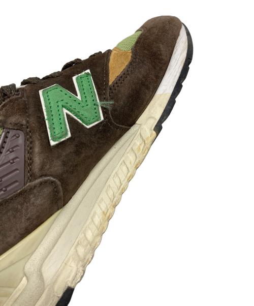NEW BALANCE（ニューバランス）NEW BALANCE (ニューバランス) ローカットスニーカー ブラウン×グリーン サイズ:US 8.5の古着・服飾アイテム
