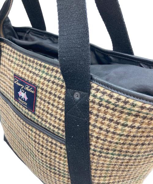 FRED PERRY（フレッドペリー）FRED PERRY (フレッドペリー) MOON社製生地ハウンドトゥーストートバッグ ベージュ サイズ:実寸参照の古着・服飾アイテム
