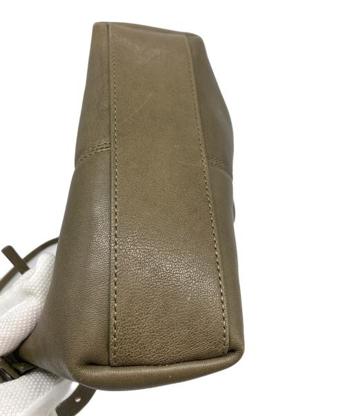 J&M DAVIDSON（ジェイ＆エム デヴィッドソン）J&M DAVIDSON (ジェイ＆エム デヴィッドソン) TWIST バッグ　ハンドバッグ　ショルダーバッグ　2WAYバッグ オリーブ サイズ:実寸参照の古着・服飾アイテム