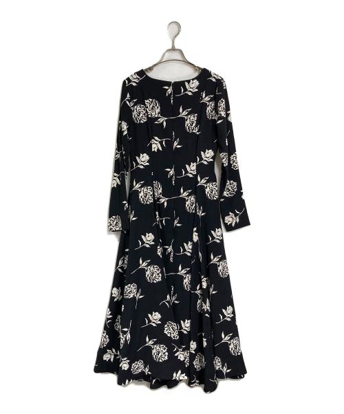 JENNE（ジェンヌ）JENNE (ジェンヌ) Luxe フレアワンピース　花柄 ブラック×ホワイト サイズ:Mの古着・服飾アイテム