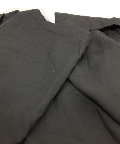 YOHJI YAMAMOTO（ヨウジヤマモト）YOHJI YAMAMOTO (ヨウジヤマモト) Cu/W HIGH TWISTED GABARDINE SIDE GATHER DETAIL COAT A 25SS ブラック サイズ:実寸参照の古着・服飾アイテム