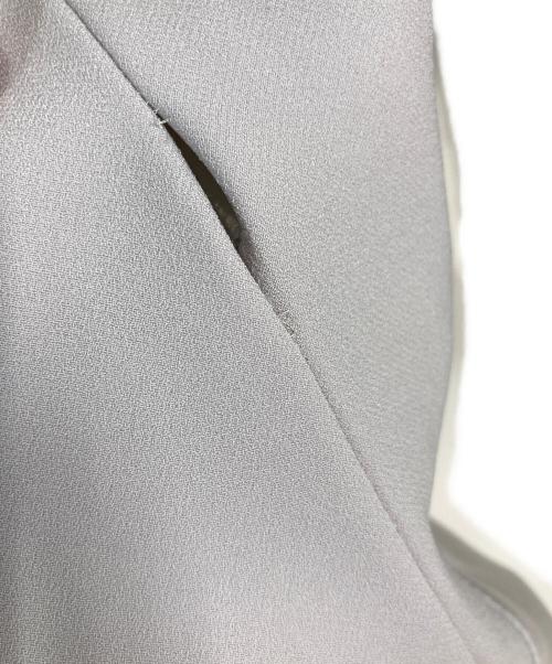 ANAYI（アナイ）ANAYI (アナイ) トリアセテートサテンフレアワンピース グレー サイズ:36の古着・服飾アイテム