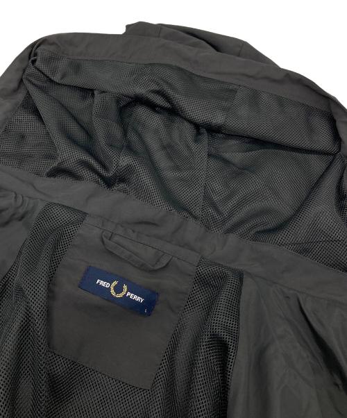 FRED PERRY（フレッドペリー）FRED PERRY (フレッドペリー) ナイロンフーデッドジャケット グレー サイズ:Lの古着・服飾アイテム