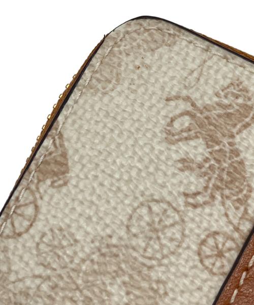 COACH（コーチ）COACH (コーチ) エッセンシャル スモール ジップ アラウンド カード ケース　ホース アンド キャリッジ プリント ブラス/チョーク トープ サイズ:実寸参照の古着・服飾アイテム