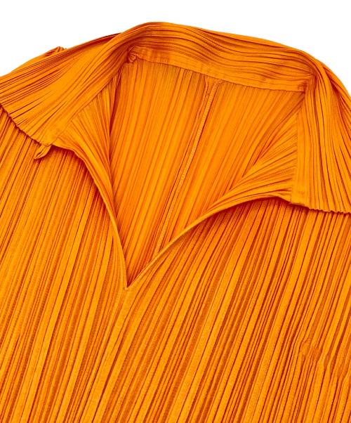 PLEATS PLEASE（プリーツプリーズ）PLEATS PLEASE (プリーツプリーズ) プリーツポロシャツ　日本製 オレンジ サイズ:3の古着・服飾アイテム