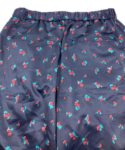 JOURNAL STANDARD relume（ジャーナルスタンダード レリューム）JOURNAL STANDARD relume (ジャーナルスタンダード レリューム) 小花プリントパンツ　イージーパンツ　フラワープリント　花柄　26SS ネイビー サイズ:FREE 未使用品の古着・服飾アイテム