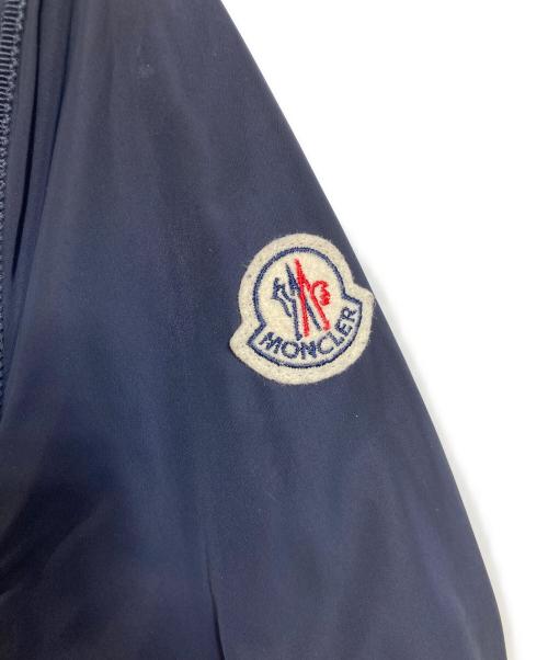 MONCLER（モンクレール）MONCLER (モンクレール) ARGELIA GIUBBOTTO  ワッペンモッズコート　ロングコート　アウター　ライトアウター ネイビー サイズ:1（実寸参照）の古着・服飾アイテム