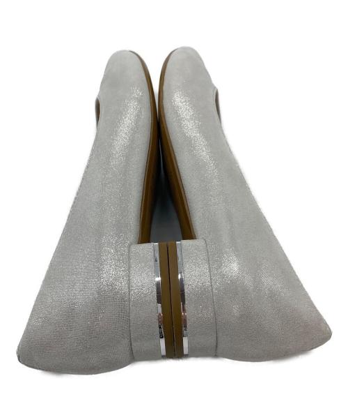 卑弥呼（ヒミコ）卑弥呼 (ヒミコ) 26SS 跳べるパンプス/ポインテッドトゥフラットパンプス シルバー サイズ:25cmの古着・服飾アイテム