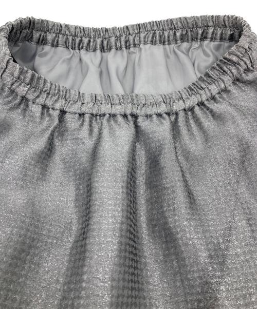 UNITED ARROWS（ユナイテッドアローズ）UNITED ARROWS (ユナイテッドアローズ) スケルトンシャインジャガードスカート グレー サイズ:38の古着・服飾アイテム
