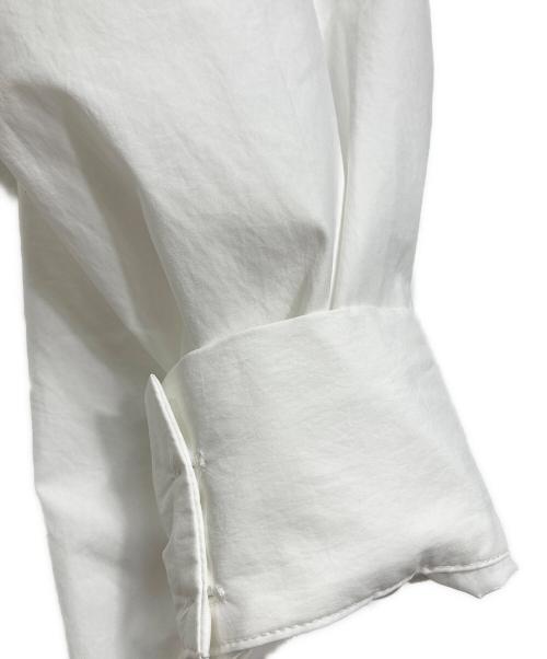 OMMO（オーエムエムオー）OMMO (オーエムエムオー) SQUARE GATHER SLEEVE SHIRT ホワイト サイズ:実寸参照の古着・服飾アイテム