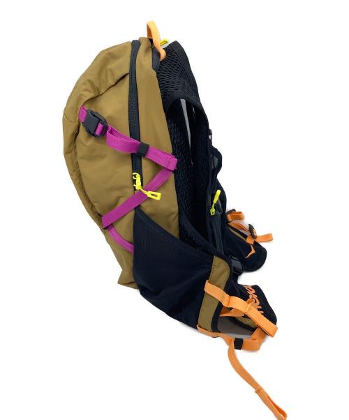 HOKAONEONE（ホカオネオネ）HOKAONEONE (ホカオネオネ) HIKE PACK 13L  リュック　バッグパック　スポーツ　アウトドア ブラウン サイズ:実寸参照の古着・服飾アイテム