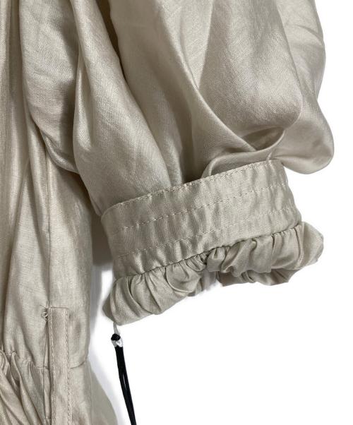 HER LIP TO（ハーリップトゥ）HER LIP TO (ハーリップトゥ) Airy Volume Sleeve Dress  エアリーボリュームスリーブドレス  ロングドレス　ロングワンピース ベージュ サイズ:S 未使用品の古着・服飾アイテム