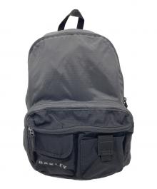 OAKLEY（オークリー）の古着「Packable Backpack 2.0 パッカブル　バックパック　リュック　通勤 通学 仕事 出張 旅行 トラベル タウンユース　スポーツ　アウトドア」｜ブラック