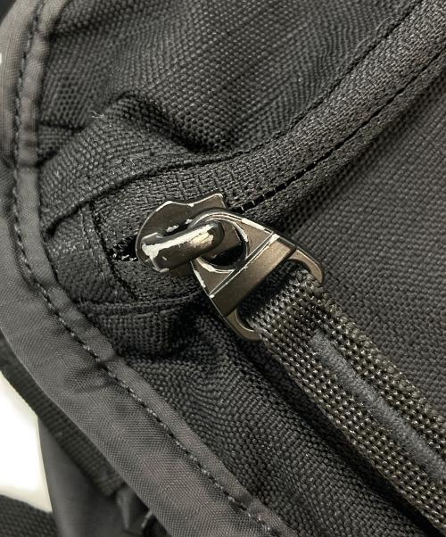 OAKLEY（オークリー）OAKLEY (オークリー) Packable Backpack 2.0 パッカブル　バックパック　リュック　通勤 通学 仕事 出張 旅行 トラベル タウンユース　スポーツ　アウトドア ブラック サイズ:実寸参照の古着・服飾アイテム