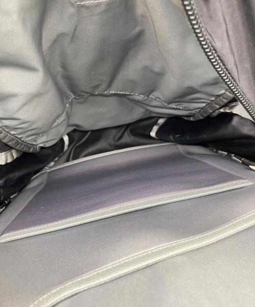 THE NORTH FACE（ザ ノース フェイス）THE NORTH FACE (ザ ノース フェイス) ホット ショット クラシック バックパック　リュック　通勤 通学 仕事 出張 旅行 トラベル タウンユース　スポーツ　アウトドア ブラック サイズ:実寸参照の古着・服飾アイテム