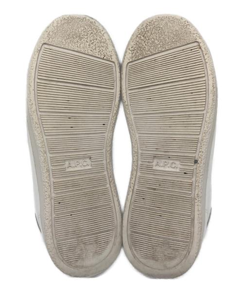 A.P.C.（アーペーセー）A.P.C. (アーペーセー) sacai (サカイ) MINIMAL JULIETTA レザー ローカット スニーカー ホワイト サイズ:24.93CMの古着・服飾アイテム