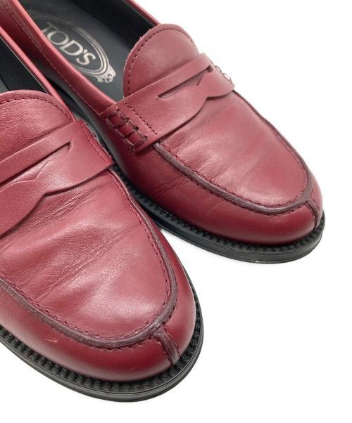 TOD'S（トッズ）TOD'S (トッズ) ローファー　フラットシューズ　セレモニー レッド サイズ:34 1/2の古着・服飾アイテム