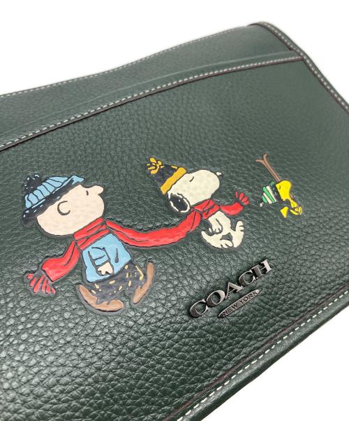 COACH（コーチ）COACH (コーチ) PEANUTS (ピーナッツ) ショルダーバッグ　スヌーピー　レザーバッグ　ポーチ付き グリーン サイズ:実寸参照の古着・服飾アイテム