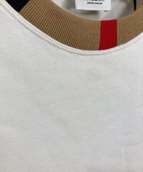 BURBERRY LONDON（バーバリーロンドン）BURBERRY LONDON (バーバリーロンドン) Jarrad Sweatshirt  ジェラッドスウェットシャツ　スウェット ホワイト サイズ:Sの古着・服飾アイテム