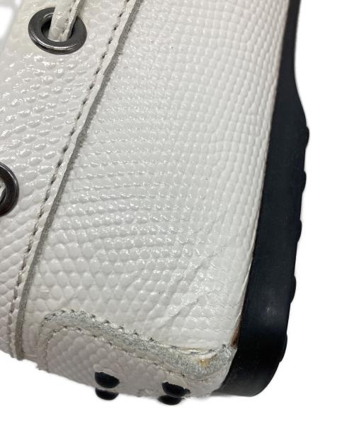 TOD'S（トッズ）TOD'S (トッズ) ドライビングローファー ホワイト サイズ:34.5の古着・服飾アイテム