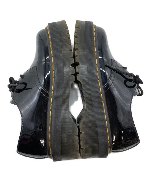 Dr.Martens（ドクターマーチン）Dr.Martens (ドクターマーチン) QUAD 3ホール パテントレザーシューズ　厚底 ブラック サイズ:UKの古着・服飾アイテム