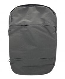 Incase（インケース）の古着「City Compact Backpack  シティコンパクトバックパック　リュック　通勤 通学 仕事 出張 旅行 トラベル タウンユース」｜ブラック