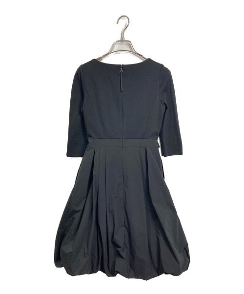 TO BE CHIC（トゥービーシック）TO BE CHIC (トゥービーシック) ウエストリボン付きバルーンワンピース　ロングワンピース　セレモニー　日本製 ブラック サイズ:36の古着・服飾アイテム