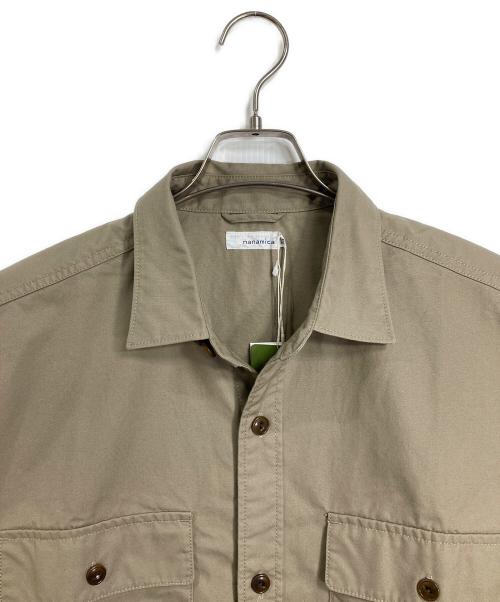nanamica（ナナミカ）nanamica (ナナミカ) UtilityLightWindShirt  ユーティリティライトウィンドシャツ  長袖シャツ　 ベージュ サイズ:M 未使用品の古着・服飾アイテム