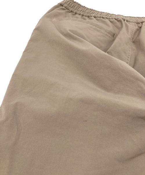 DAIWA（ダイワ）DAIWA (ダイワ) TECH EASY TROUSERS POLY  テックイージートラウザーズポリ  イージーパンツ ベージュ サイズ:Sの古着・服飾アイテム