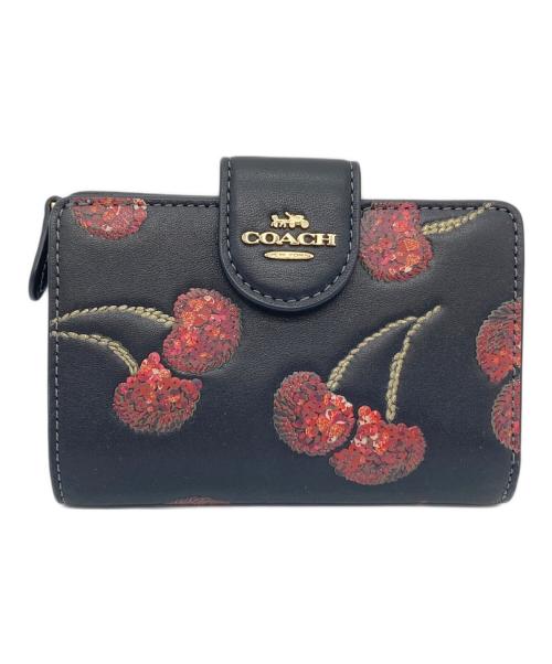 COACH（コーチ）COACH (コーチ) ミディアム コーナー ジップ ウォレット・チェリー プリント ブラック サイズ:実寸参照の古着・服飾アイテム