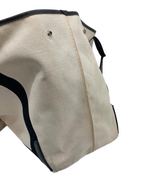 BALENCIAGA（バレンシアガ）BALENCIAGA (バレンシアガ) カバスM トートバッグ　旅行 トラベル タウンユース ホワイト×ブラック サイズ:実寸参照の古着・服飾アイテム