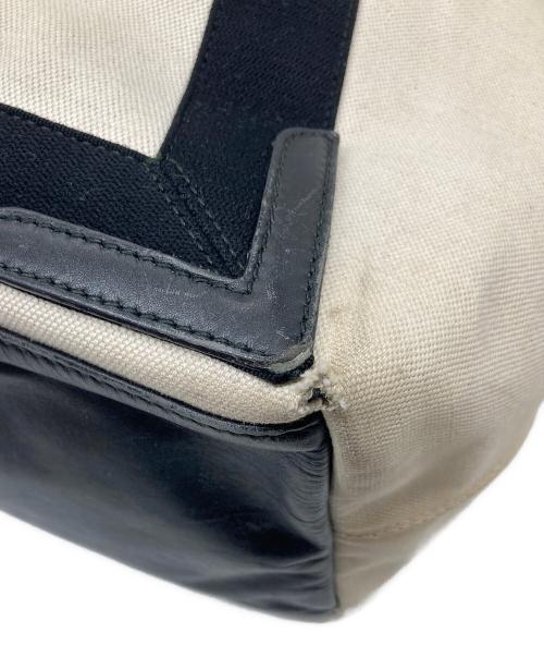 BALENCIAGA（バレンシアガ）BALENCIAGA (バレンシアガ) カバスM トートバッグ　旅行 トラベル タウンユース ホワイト×ブラック サイズ:実寸参照の古着・服飾アイテム