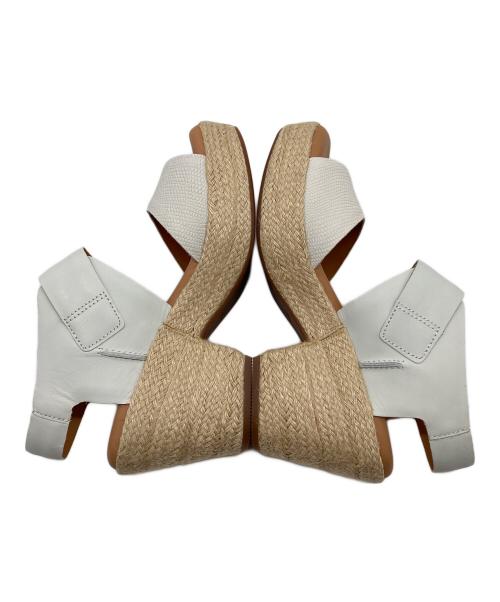 CLARKS（クラークス）CLARKS (クラークス) KIMMEIHI STRAP  キンメイヒストラップ  サンダル　 ベージュ×ホワイト サイズ:UK4.5の古着・服飾アイテム