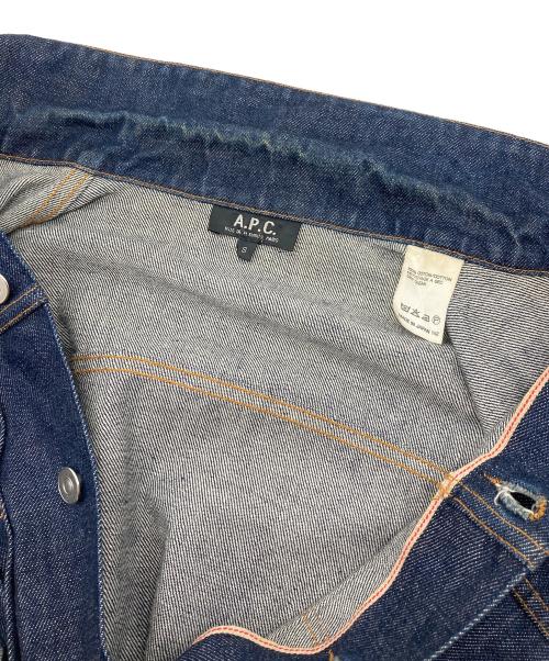 A.P.C.（アーペーセー）A.P.C. (アーペーセー) 2ndタイプ デニムジャケット　アウター　ライトアウター　日本製 インディゴ サイズ:Sの古着・服飾アイテム