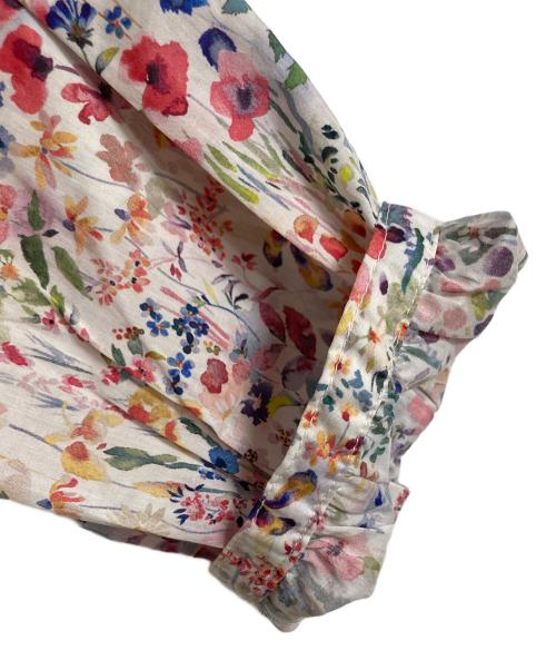 Petit Honfleur（プチオンフルール）Petit Honfleur (プチオンフルール) liberty fabric (リバティーファブリック) 花柄シャツ　フラワープリント マルチカラー サイズ:9R 未使用品の古着・服飾アイテム
