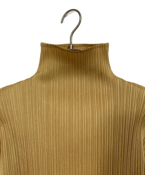PLEATS PLEASE（プリーツプリーズ）PLEATS PLEASE (プリーツプリーズ) ハイネック ロングスリーブ プリーツ カットソー　ロングスリーブカットソー　デザインカットソー　日本製 イエロー サイズ:FREEの古着・服飾アイテム